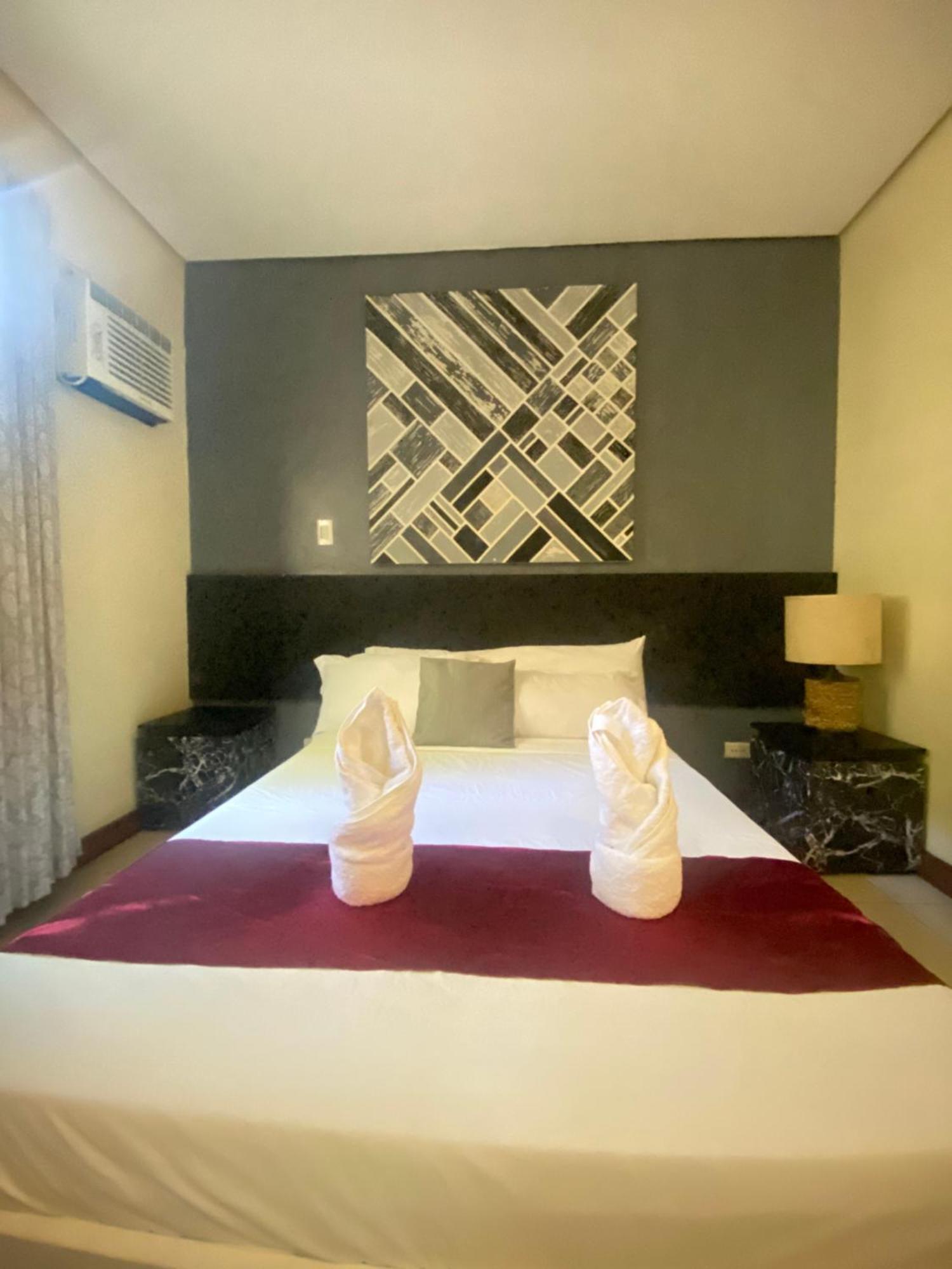 Coron Town Traveller'S Dormitory Εξωτερικό φωτογραφία