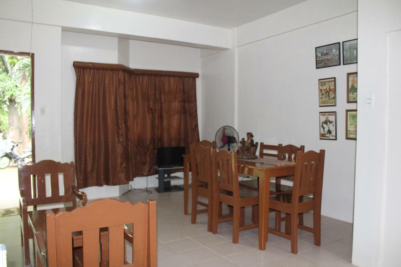 Coron Town Traveller'S Dormitory Εξωτερικό φωτογραφία