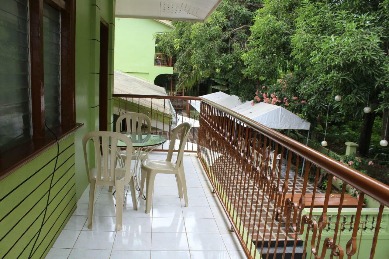 Coron Town Traveller'S Dormitory Εξωτερικό φωτογραφία