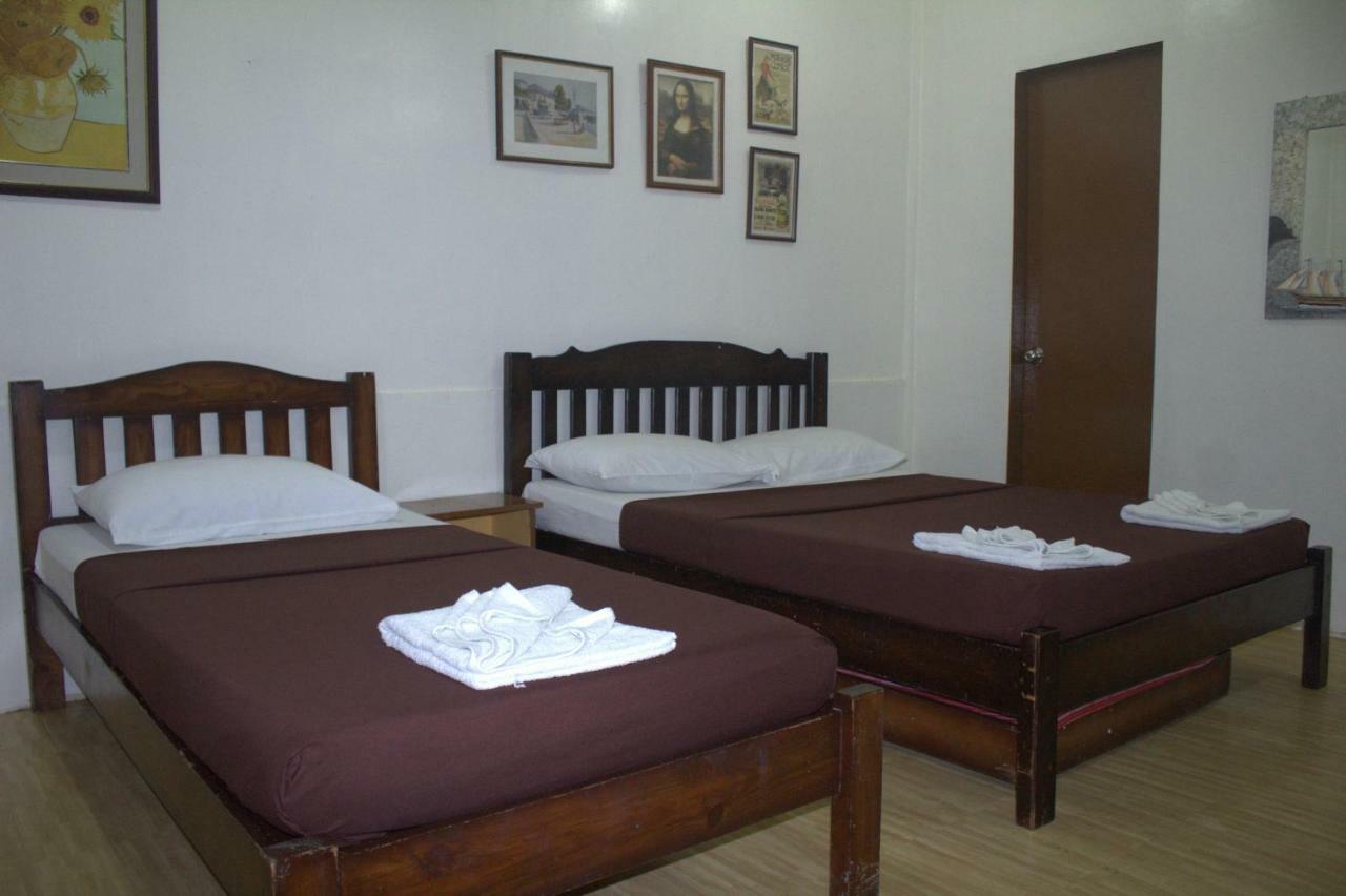 Coron Town Traveller'S Dormitory Εξωτερικό φωτογραφία