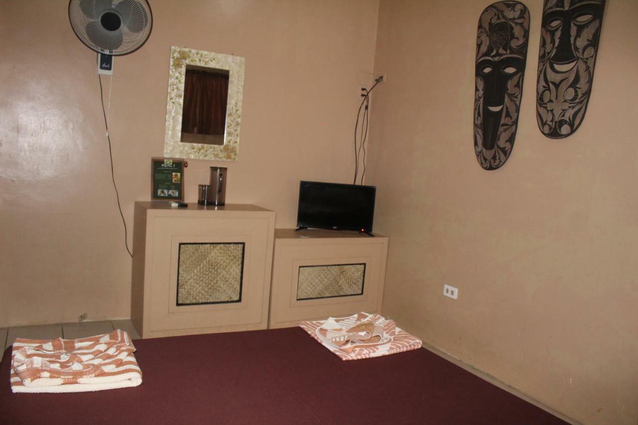 Coron Town Traveller'S Dormitory Εξωτερικό φωτογραφία