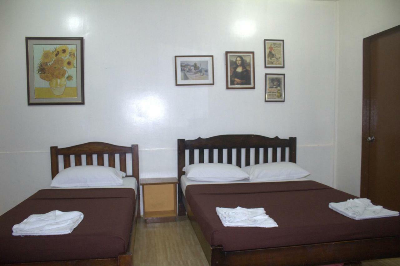 Coron Town Traveller'S Dormitory Εξωτερικό φωτογραφία