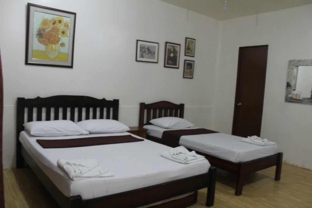 Coron Town Traveller'S Dormitory Εξωτερικό φωτογραφία