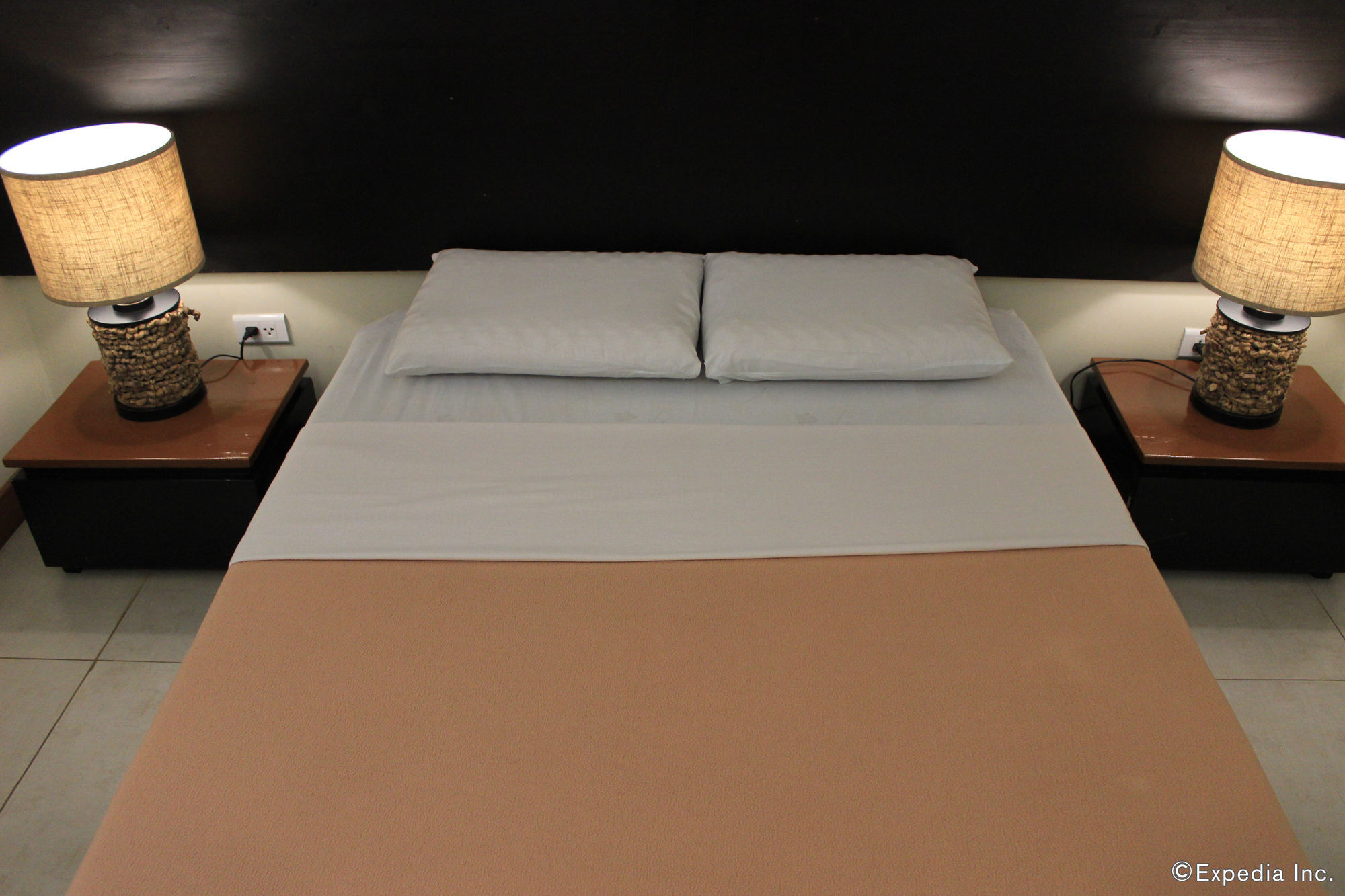 Coron Town Traveller'S Dormitory Εξωτερικό φωτογραφία