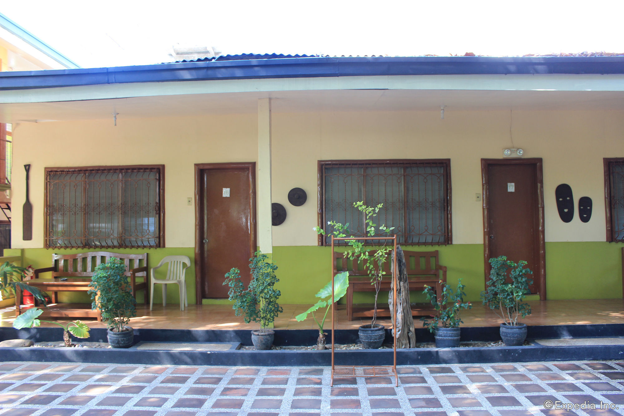 Coron Town Traveller'S Dormitory Εξωτερικό φωτογραφία